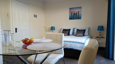 Palm Beach Bed & Breakfast - Lightning Ridge Tourism 10