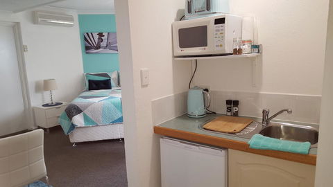 Palm Beach Bed & Breakfast - Lightning Ridge Tourism 11