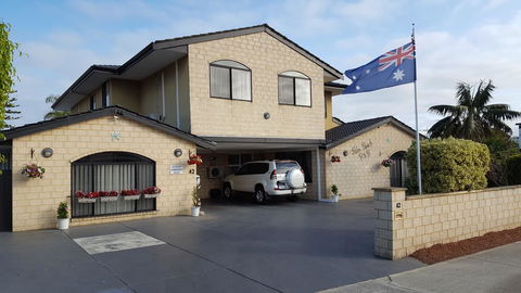 Palm Beach Bed & Breakfast - Lightning Ridge Tourism 38