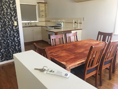 Esperance Central Accommodation - Lightning Ridge Tourism 34