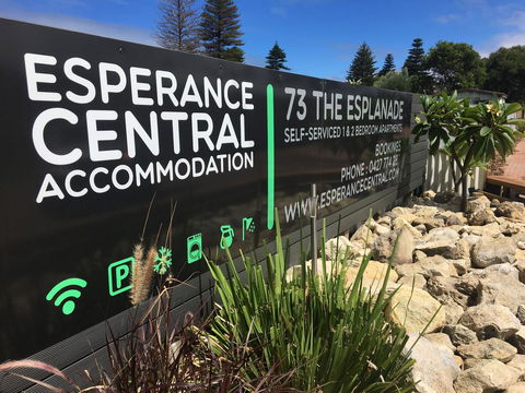 Esperance Central Accommodation - Lightning Ridge Tourism 4