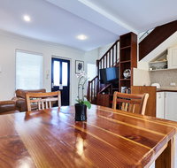 Fremantle Townhouse Unit 6 - Lightning Ridge Tourism
