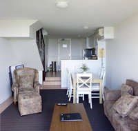 Oceanside 8 - Lightning Ridge Tourism