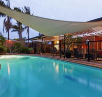 The Entertainer - Lightning Ridge Tourism