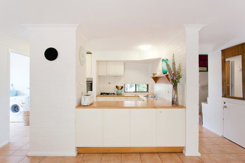 Monument Hill Townhouse - Fremantle - Lightning Ridge Tourism 19