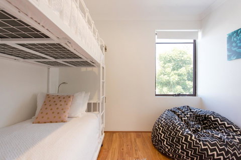 Monument Hill Townhouse - Fremantle - Lightning Ridge Tourism 12