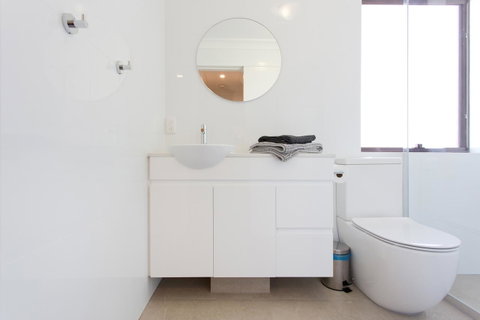 Monument Hill Townhouse - Fremantle - Lightning Ridge Tourism 4