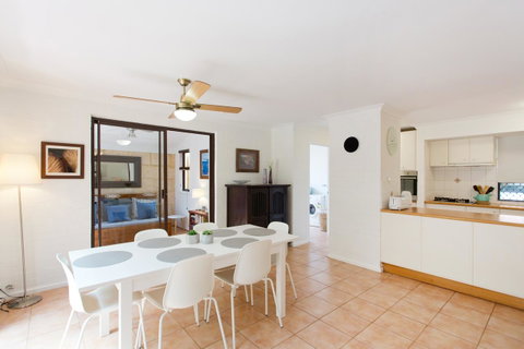 Monument Hill Townhouse - Fremantle - Lightning Ridge Tourism 16