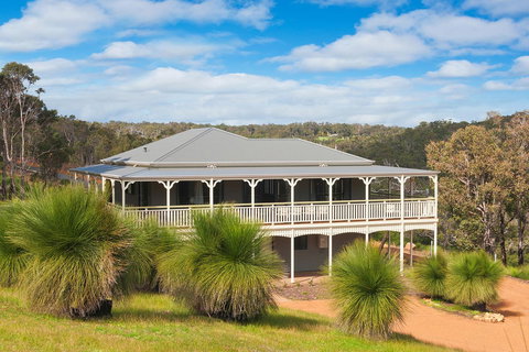 Tranquility - Lightning Ridge Tourism 0