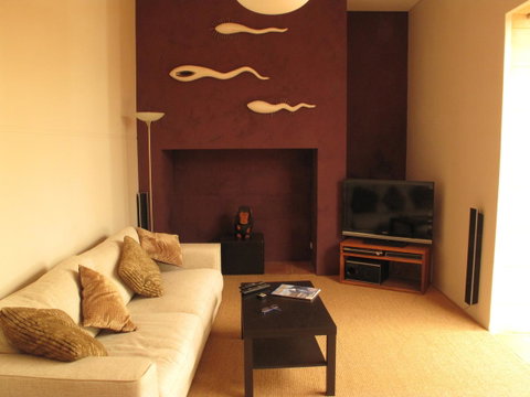 The Russell House - Lightning Ridge Tourism 7