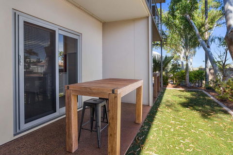 Latitude20 The Dunes - Lightning Ridge Tourism 5