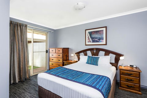Quest Yelverton Kalgoorlie - Lightning Ridge Tourism 27