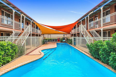 Quest Yelverton Kalgoorlie - Lightning Ridge Tourism 0