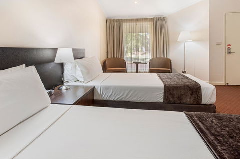 Karratha International Hotel - Lightning Ridge Tourism 8