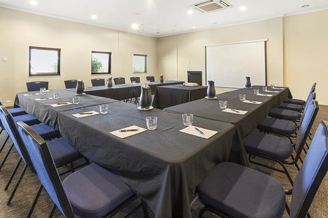Karratha International Hotel - Lightning Ridge Tourism 27
