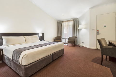 Karratha International Hotel - Lightning Ridge Tourism 24