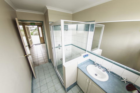 Esperance Foreshore Apartments - Lightning Ridge Tourism 37