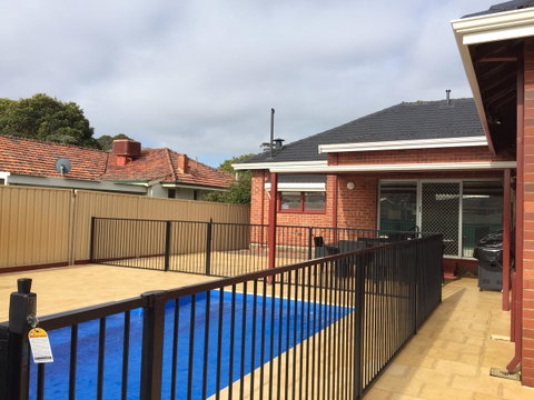 Big House Heated Pool 11 Beds Como / South Perth / Applecross - Lightning Ridge Tourism 0