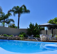 Palms Bed  Breakfast - Lightning Ridge Tourism