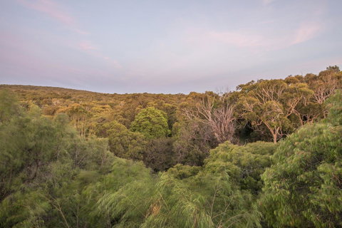 12/26 Yallingup Beach Road - Lightning Ridge Tourism 18