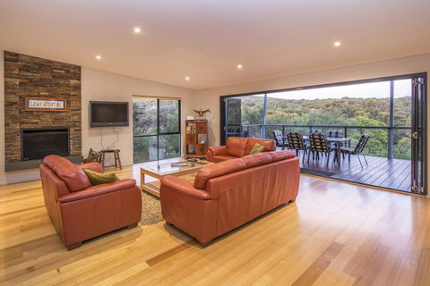 12/26 Yallingup Beach Road - Lightning Ridge Tourism 2