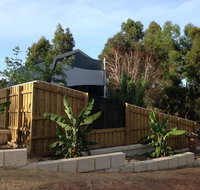 Dunsborough Barn Stay - Lightning Ridge Tourism