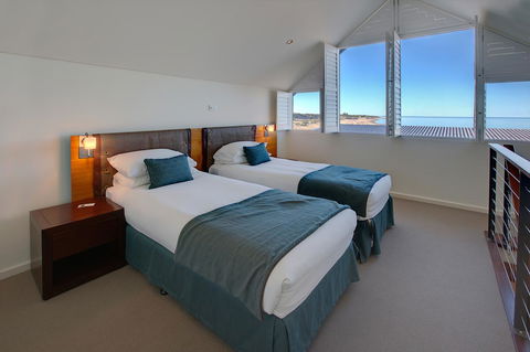 Mantarays Ningaloo Beach Resort - Lightning Ridge Tourism 5