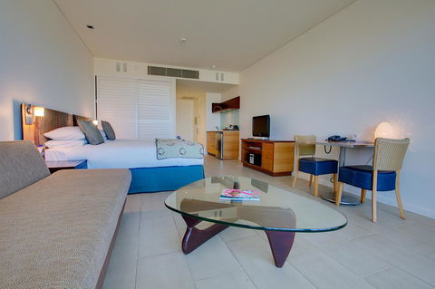 Mantarays Ningaloo Beach Resort - Lightning Ridge Tourism 16