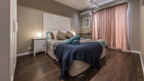 Kalbarri Sunset Villa - Lightning Ridge Tourism 4