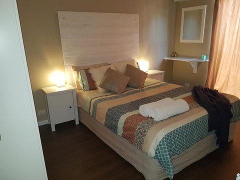 Kalbarri Sunset Villa - Lightning Ridge Tourism 8