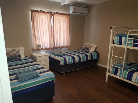 Kalbarri Sunset Villa - Lightning Ridge Tourism 10