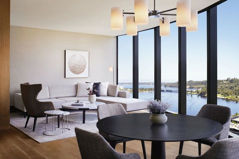 The Ritz-Carlton, Perth - Lightning Ridge Tourism 12