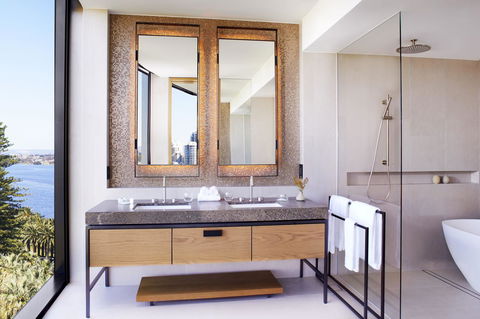 The Ritz-Carlton, Perth - Lightning Ridge Tourism 2