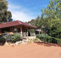 Eleebana Guest House - Lightning Ridge Tourism