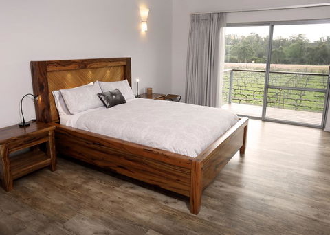 Lot113 Vineyard Accommodation - Lightning Ridge Tourism 4