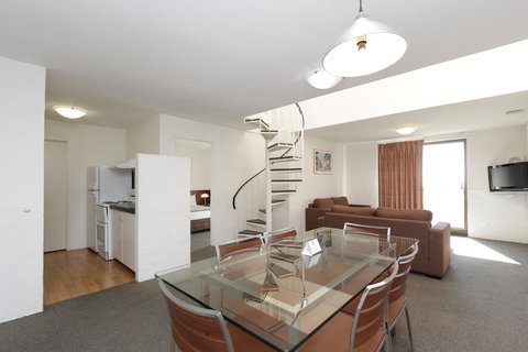 Atrium Hotel Mandurah - Lightning Ridge Tourism 17