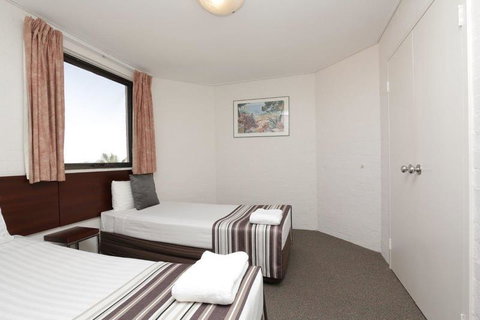 Atrium Hotel Mandurah - Lightning Ridge Tourism 5