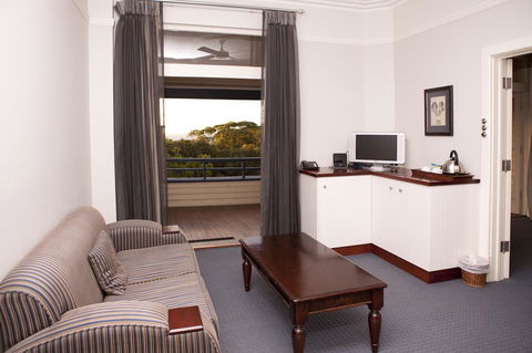 Caves House Hotel & Apartments Yallingup - Lightning Ridge Tourism 28