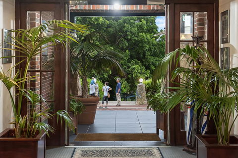 Caves House Hotel & Apartments Yallingup - Lightning Ridge Tourism 9
