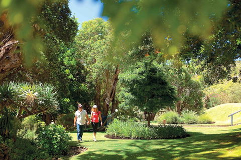 Caves House Hotel & Apartments Yallingup - Lightning Ridge Tourism 35