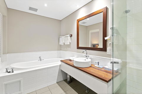 Caves House Hotel & Apartments Yallingup - Lightning Ridge Tourism 17
