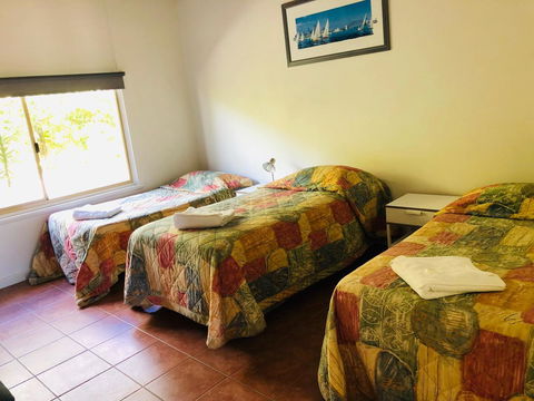 Jurien Bay Hotel Motel - Lightning Ridge Tourism 15