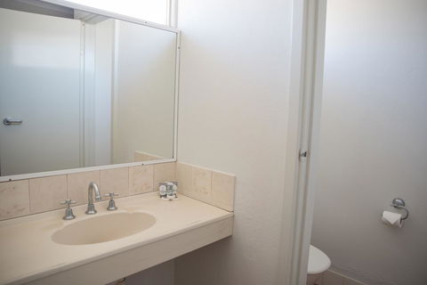 Jurien Bay Hotel Motel - Lightning Ridge Tourism 6