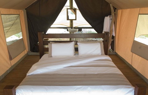 Sal Salis Ningaloo Reef - Lightning Ridge Tourism 24