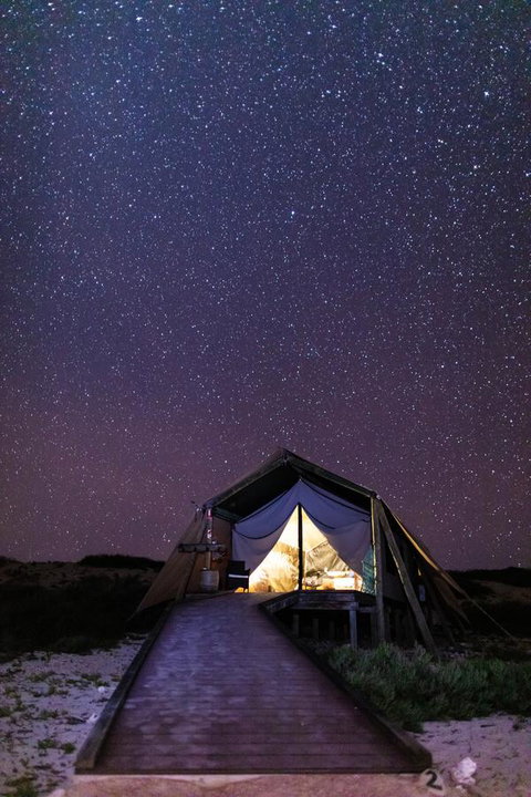 Sal Salis Ningaloo Reef - Lightning Ridge Tourism 7