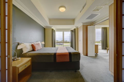 The Jetty Resort - Lightning Ridge Tourism 21