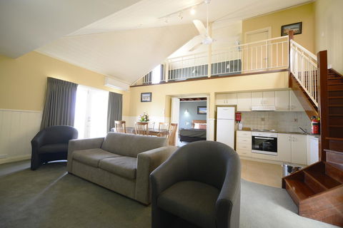 The Jetty Resort - Lightning Ridge Tourism 10