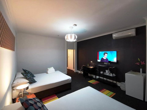 Criterion Hotel Perth - Lightning Ridge Tourism 23