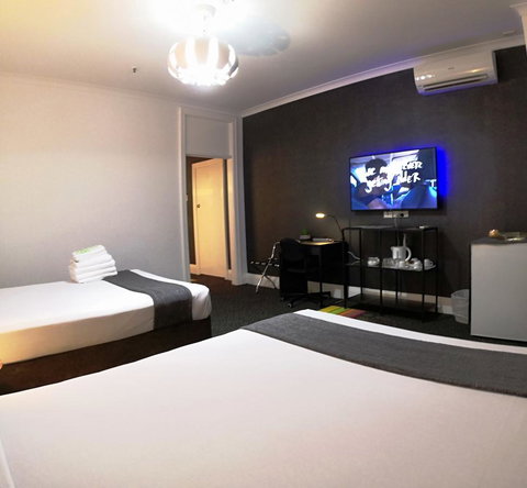 Criterion Hotel Perth - Lightning Ridge Tourism 25