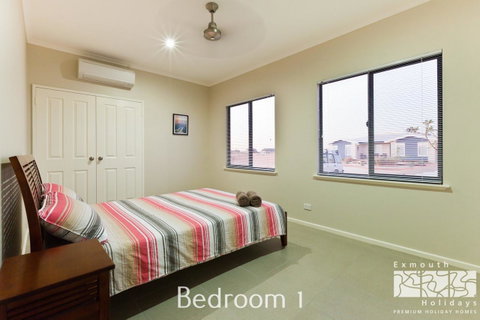 3 Kestrel Place - Lightning Ridge Tourism 8